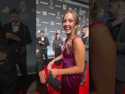 No sabemos quién va a ganar... pero Rodri y su pareja ya tienen su premio😜🍬 #ballondor