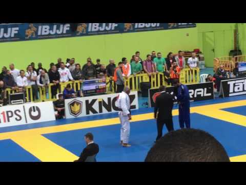 Karim Khalifa vs Helvecio Peña European ibjjf 2017
