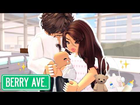 GIVING BIRTH! OUR NEWBORN BABY GIRL IS FINALLY HERE! *VOICED* BERRY AVENUE