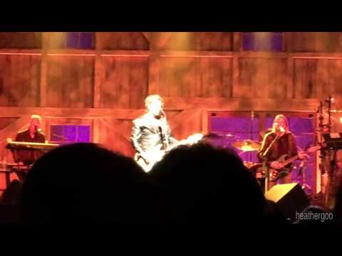 John Rzeznik & Daryl Hall - Guessing Games, live
