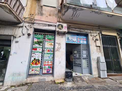 Negozio in vendita in Via Santi Quaranta, locato