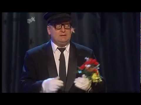 Thomas Klumb als Bestattungsunternehmer bei Mainz bleibt Mainz, wie es singt und lacht 2004