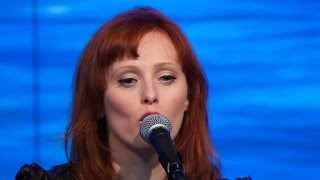 Saturday Sessions: Karen Elson performs &quot;Call Your Name&quot;