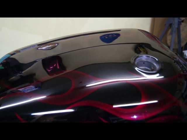 CUSTOMPAINT HARLEY-DAVIDSON 94FXR Flames