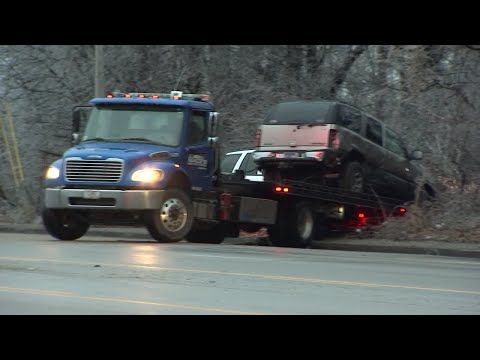 Multiple car crashes on icy Memphis roads