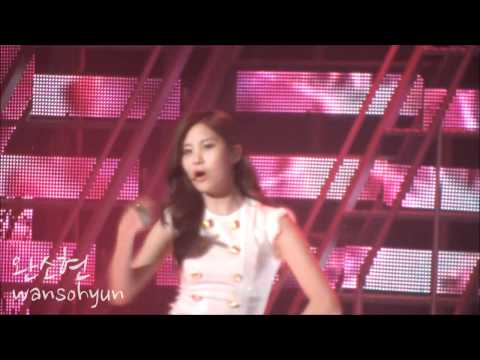 [Fancam] 101215 Melon Awards SNSD Seohyun - Gee, Hoot
