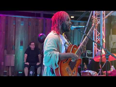 Thundercat - Them Changes (Live in Petaluma 2019)