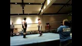 Man-Child vs. Marcus &quot;The Nomad&quot; Cage