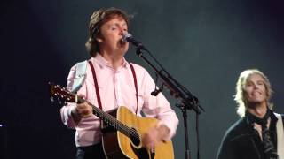 Paul McCartney - I&#39;m Looking Through You - Philadelphia 2010 .MP4