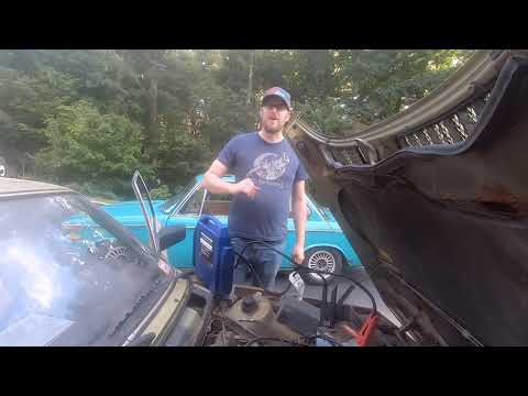 BMW 323 Barn Find that RUNS?! Here is it!