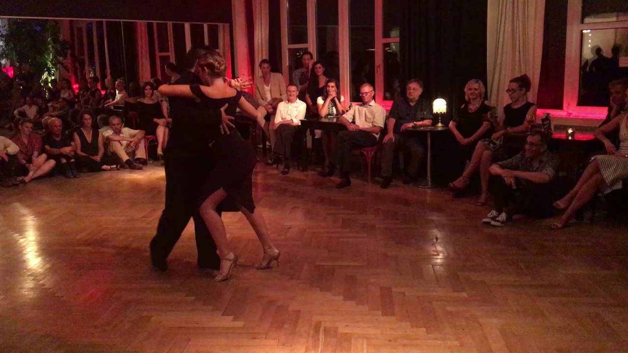 Noelia Hurtado - Carlitos Espinoza - Oro De Ley (3/5)