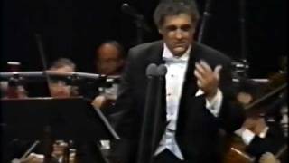 Download lagu Placido Domingo sings Maxim aria from The Merry Widow mp3