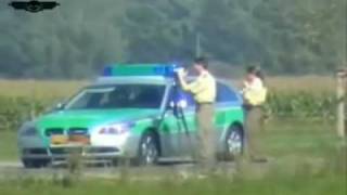 Motorcycle 186.41 Mph (300 km / h) passed by The Police!