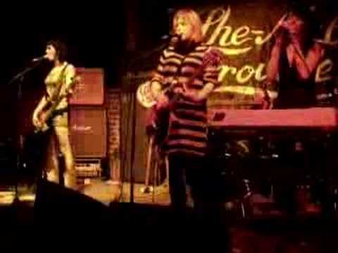 Good Heart Boutique (Live) - Go Up In Smoke