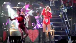 Gypsy Heart Tour  Guadalajala - Who Owns My Heart Performance - 28/05/11