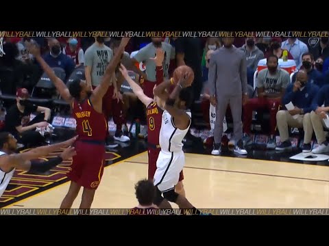 This is PRIME KYRIE right there 😤 NASTY SPIN MOVE