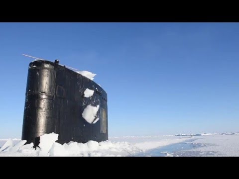 Así emerge un submarino en el Círculo polar ártico hqdefault - Así emerge un submarino en el Círculo polar ártico