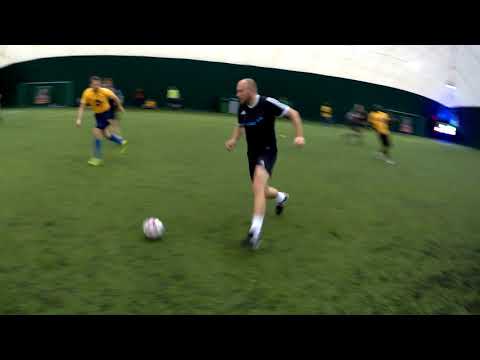 StrefaFutbolu.pl: Dakafil.pl - Przyjaciele Fryzjera