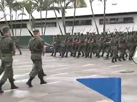 General de Brigada visita batalhão do Exército de Tubarão