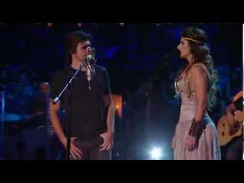 Juanes   Hoy Me Voy Acoustic Live ft Paula Fernandes