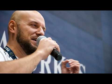 JAK PRACUJE SPIKER SIATKARSKI? Kulisy meczu Projekt - Barkom