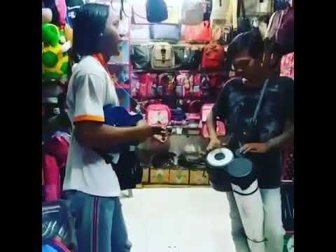 Pengamen jalanan Suroboyo - Sidoarjo ~~ Pitik Angrem