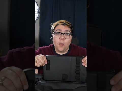 What’s in my #bag when I have to work not at home #edc thumbnail