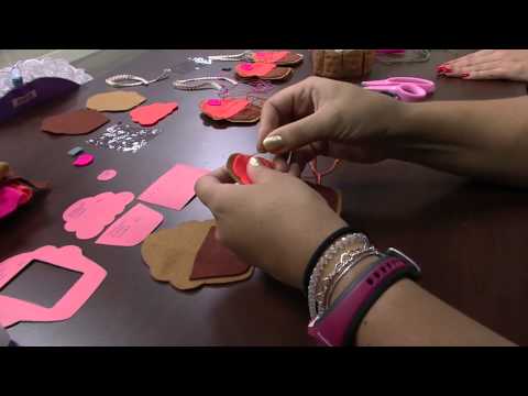 Mulher.com 03/09/2013 Camila Cabral - Identificador de páginas e separador Parte 1/2