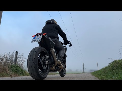 KTM 990 Duke orginal vs Arrow Pro-Race Titan Flyby