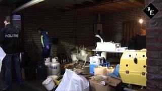 preview picture of video 'Amfetaminelab gevonden in Haaren (nb)'