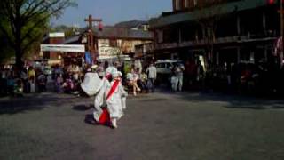 preview picture of video 'Korea Mask Dance ( Seung-Mu )---Jeonju  Hanok   Village'