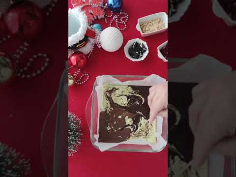 evde çikolata yapıyoruz 💙Hem de istediğimiz gibi 😋