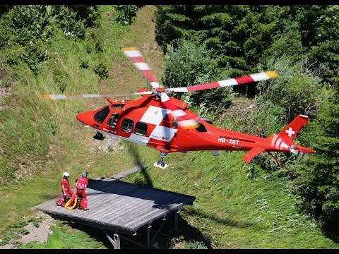 Rega 1414 – Les secours arrivent (4/5) - Un tracteur sur l’autoroute