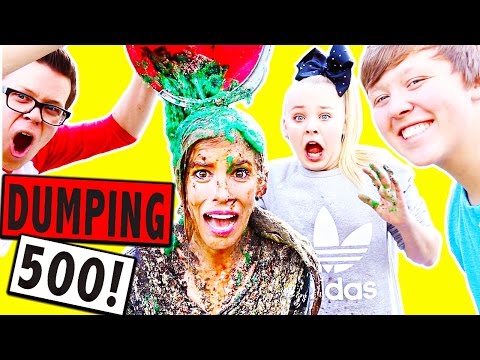 DUMPING 500 THINGS ON MY HEAD FOR 500K SUBSCRIBERS!!! Video