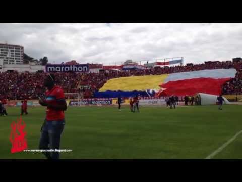 "Recibimiento El Nacional vs bsc" Barra: Marea Roja • Club: El Nacional • País: Ecuador