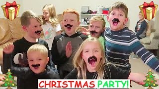 🎄🎁Kids Hilarious CHRISTMAS PARTY Games and the GLOWING FOOTBALL!🏈
