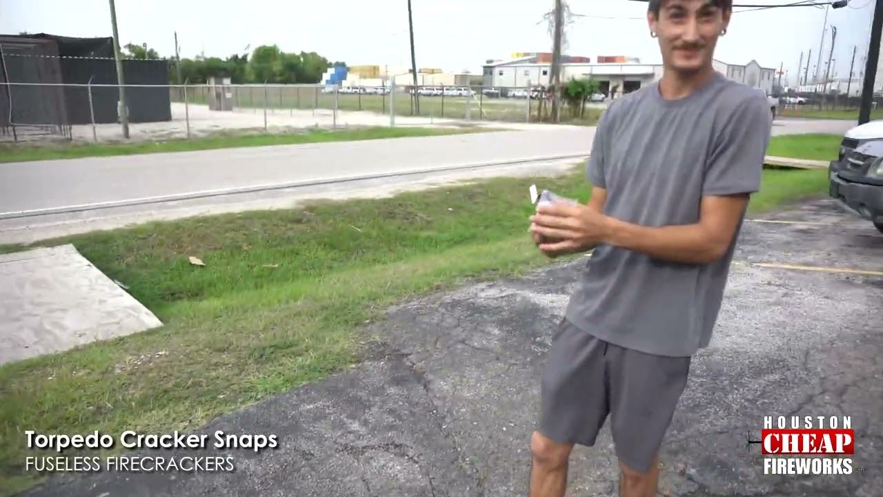 Torpedo Cracker Snaps