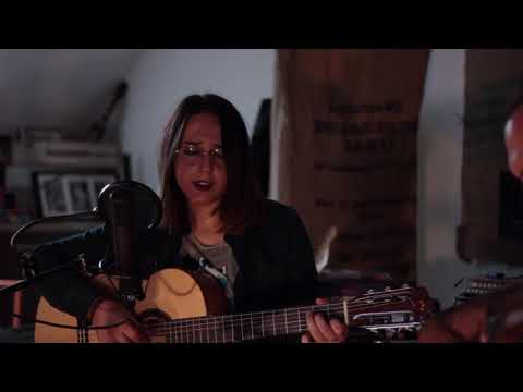 Eda Tanses feat. Erdem Pancarcı - Ateşe Dokundum