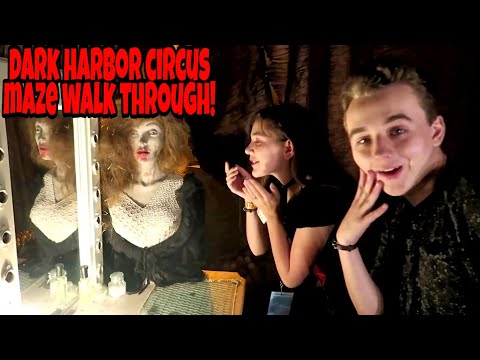 Queen Mary's Dark Harbor Circus Maze!!