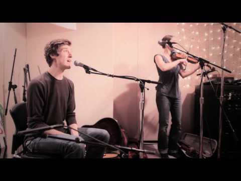 Ben Sollee and Daniel Martin Moore - Dear Companion (Live on KEXP)