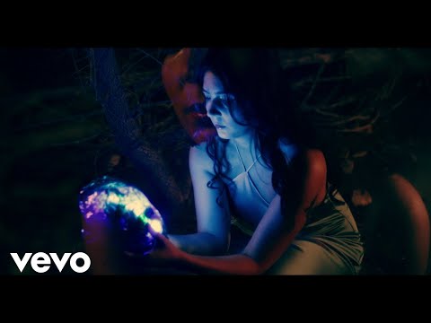 Andrea Santiago - Fantasmagoría