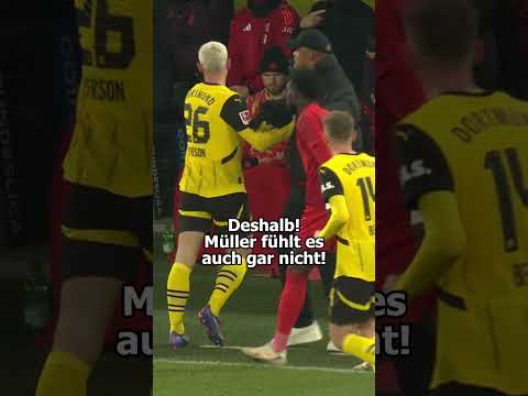 Mal kurz mit dem Bayern-Coach angelegt. Wie die Bank reagiert! 😅 #shorts