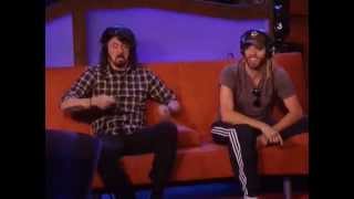 Dave Grohl and Taylor Hawkins jam out to &quot;Rope&quot;