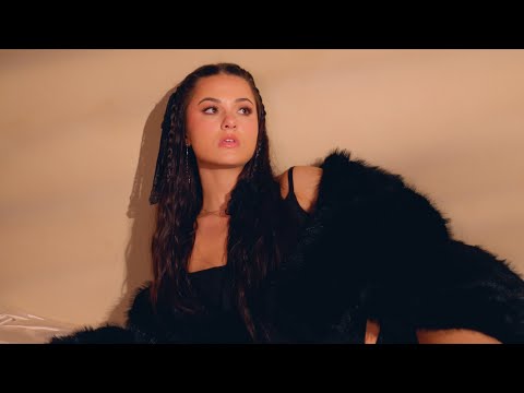 Jessica Baio - sharp edges (official lyric video)