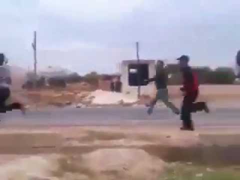 عملية انشقاق عشرات العساكر دفعة واحدة من الفوج 46 وفرحتهم بالعبور لمناطق سيطرة الثوار بسلام