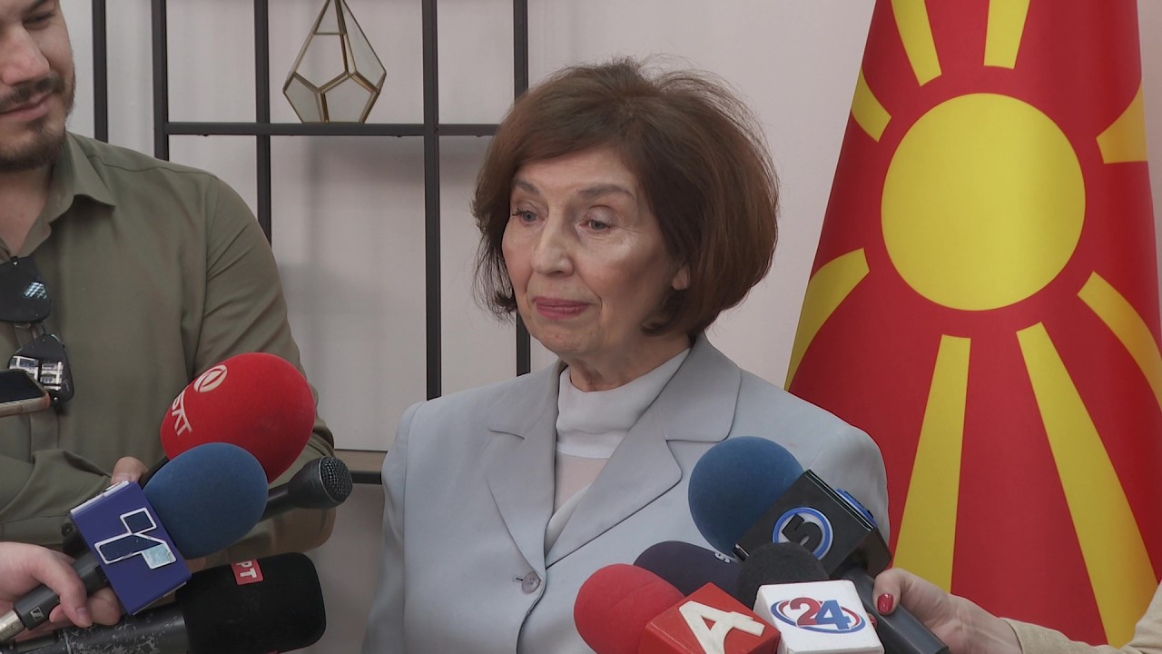 Претседателката Сиљановска Давкова тврди дека нејзиниот став за Преспанскиот договор е непроменет