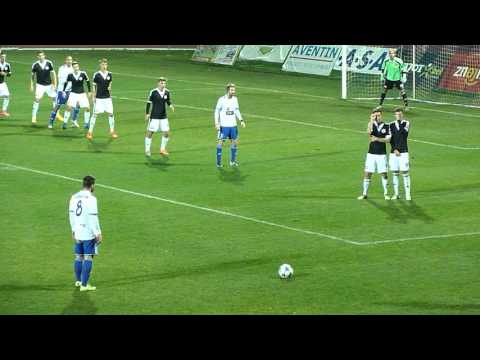 1.SC Znojmo FK - SK Dynamo České Budějovice 3:1 (1:1), 13.kolo FNL 2015/16, 30.10.2015, 37.minuta