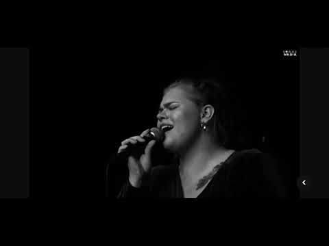 Adamczewska/ Czarnecka - KANTYCZKA Z LOTU PTAKA Gintrowski Festiwal „Pamiątki”