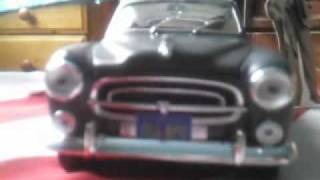 Peugeot 403 Columbo and Dog Car Rare 1/18