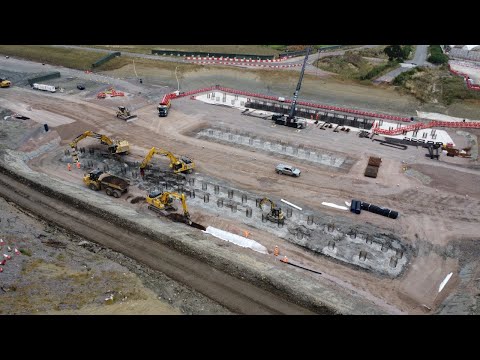 2024-08-19 School Hill Green Overbridge